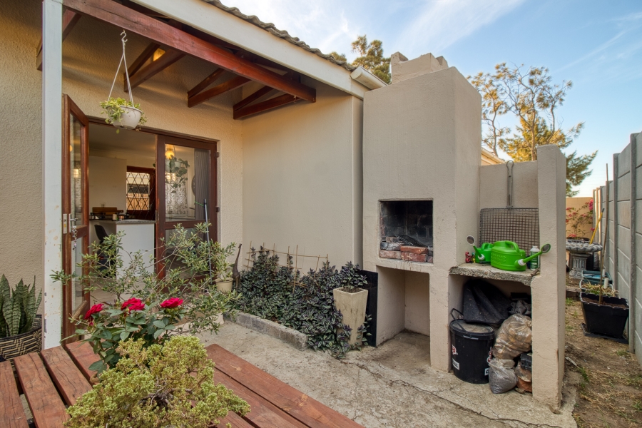 3 Bedroom Property for Sale in Fairview Golf Estate Western Cape